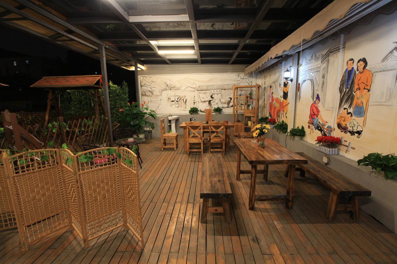 Zhantan Courtyard Hotel Beijing Bagian luar foto